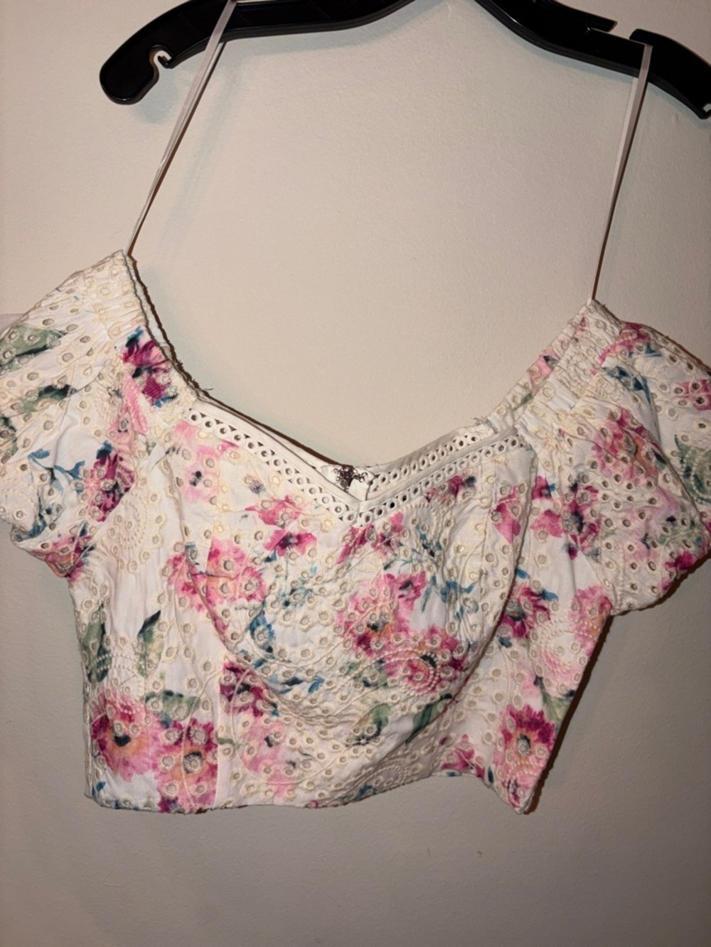 AQUA Floral Eyelet Puff Sleeve Crop Top – Size Small 💙✨ - Picture 5 of 6